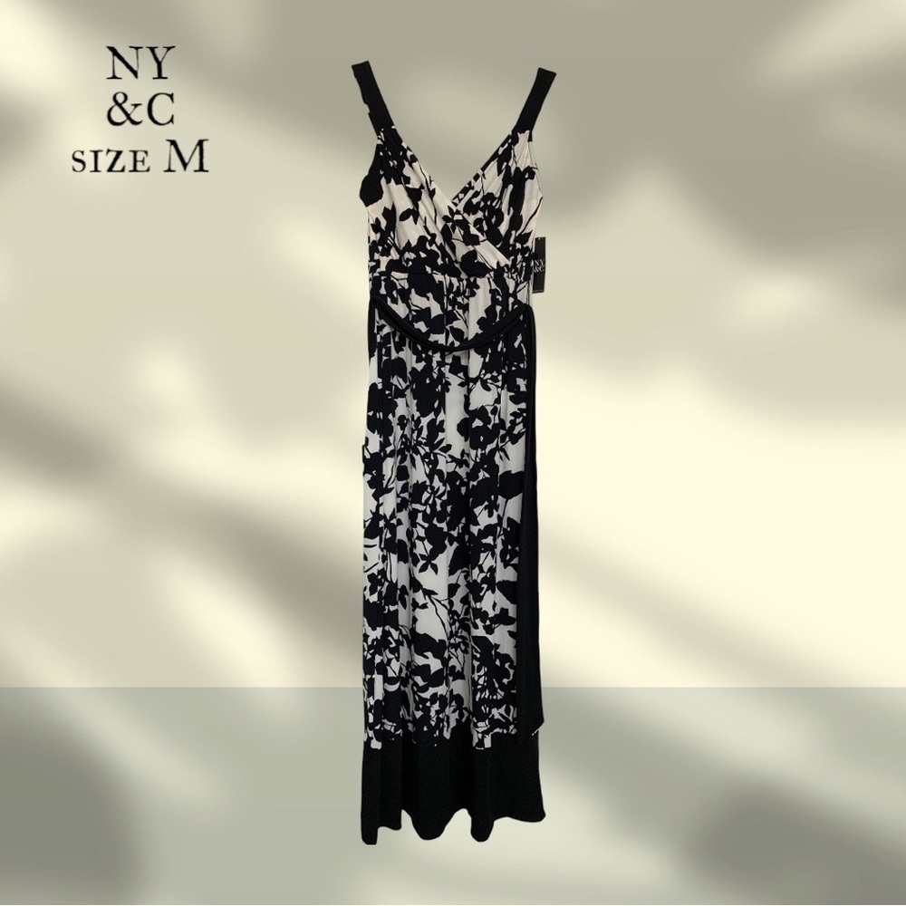 🆕 - New York & Company Sleeveless V-Neck Maxi Faux Wrap Dress, Size Medium